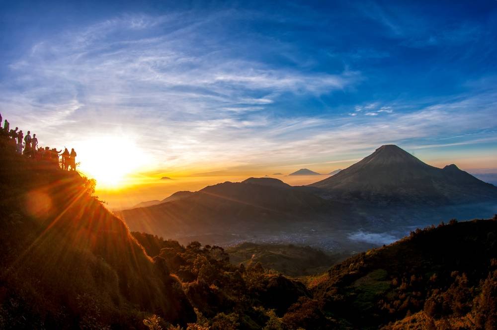 rahasia keindahan alam di indonesia